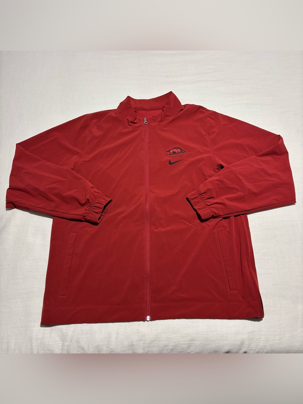 Men’s Nike Arkansas Razorbacks Team-Issued Full Zip Jacket | Red | Size XL